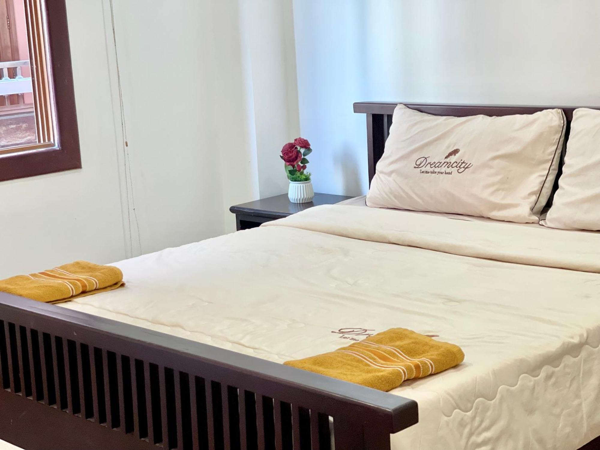 Rs Central Apartments - 200M To Royal Palace Phnom Penh Extérieur photo